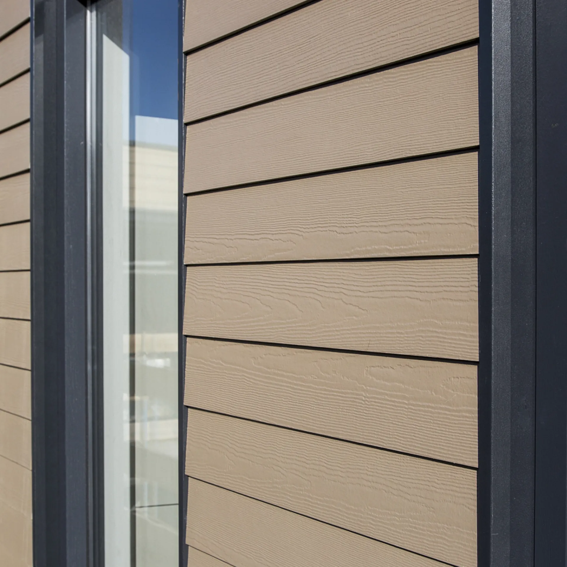 Sale James Hardie TRÆSTRUKTUR HARDIEPLANK 8 X 180 X 3600 MM LYS BRUN