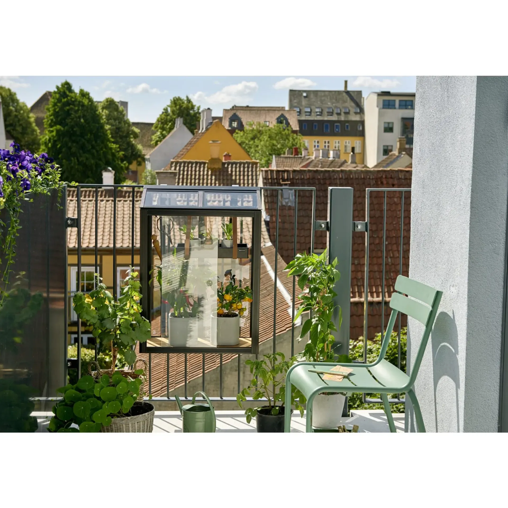 Clearance Juliana URBAN BALCONY VÆGDRIVHUS 4 MM HÆRDET GLAS HELE BANER SORT 0,16 M²