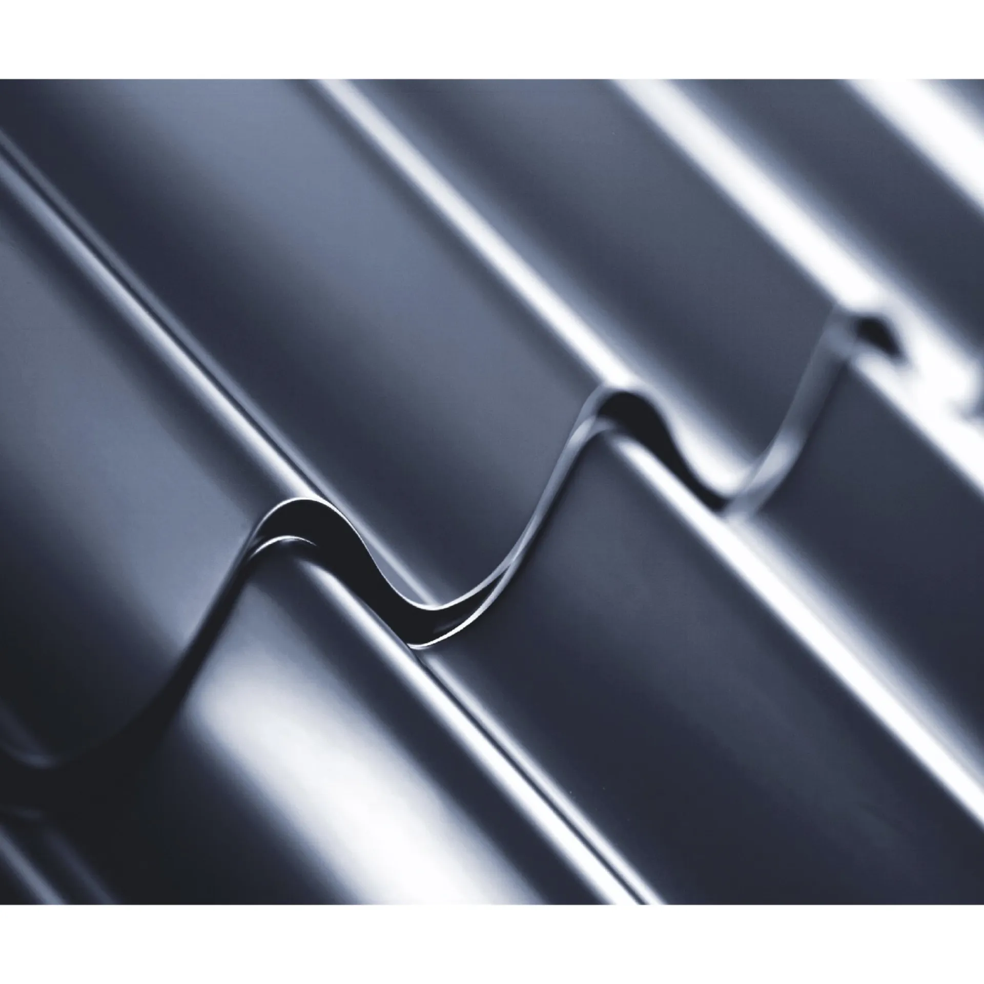 Lindab TOPLINE 40 TAGPLADE SORT POLYESTER