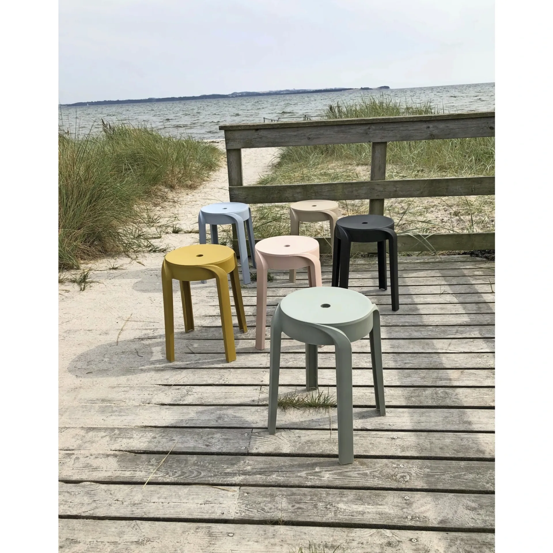 New Outrium PAROS SKAMMEL LYS BLÅ
