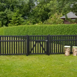 New Plus COUNTRY TRÆHEGN FUNGICIDBEHANDLET OG GRUNDMALET SORT 150 X 96 CM