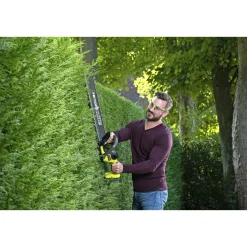 Clearance Ryobi ONE+ RY18HT55A-0 HÆKKEKLIPPER 55 CM UDEN BATTERI OG LADER