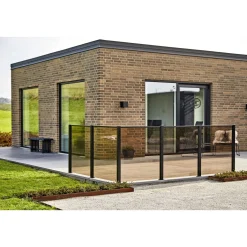 Hot Skagen SYSTEMHEGN HEGNSMODUL RØGFARVET GLAS 86.80 X 92 X 0.60 X 0.60 CM