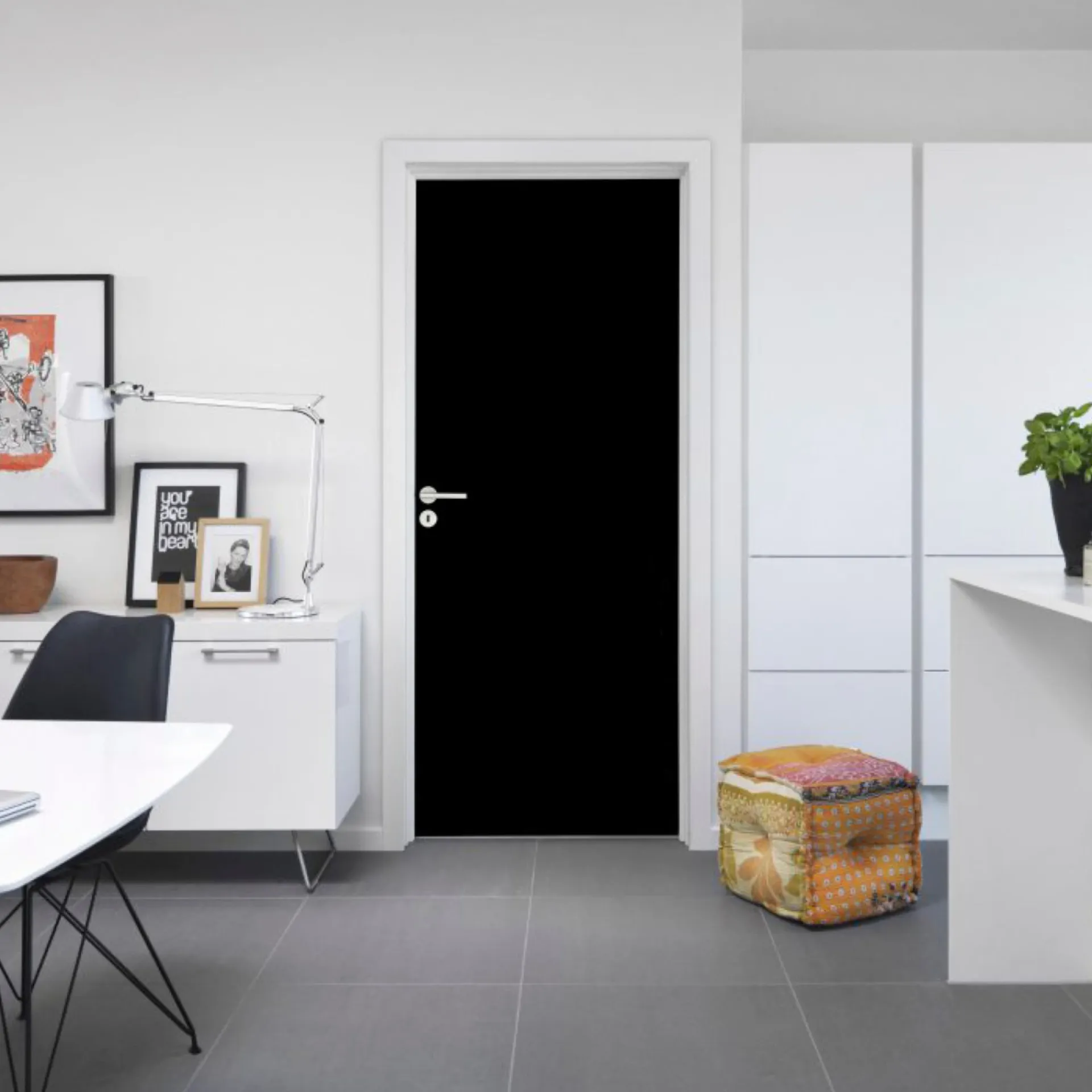 Clearance Swedoor ADVANCE-LINE STABLE SORT GLAT MASSIV DØR SORT 9X21