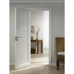 Swedoor CLEVER-LINE PURITY 01L FORMPRESSET MASSIV DØR 7X21