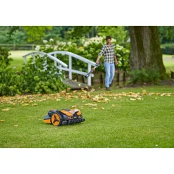 Clearance Worx VISION WR202E ROBOTPLÆNEKLIPPER 250 M2